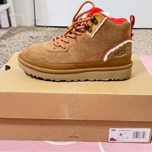 UGGs size 6 in women